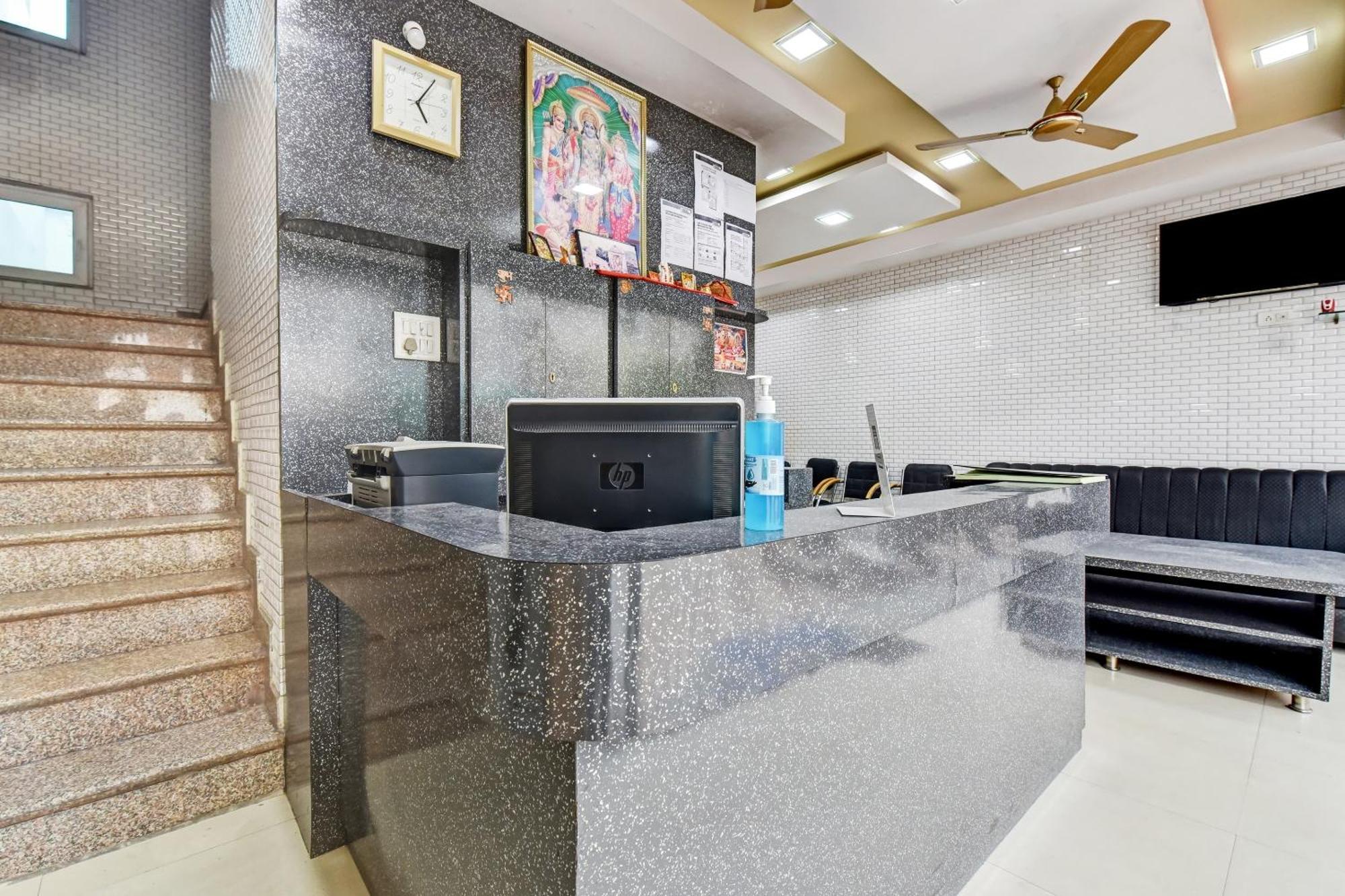Hotel O Eleven Hotel & Banquet Kota  Exterior photo